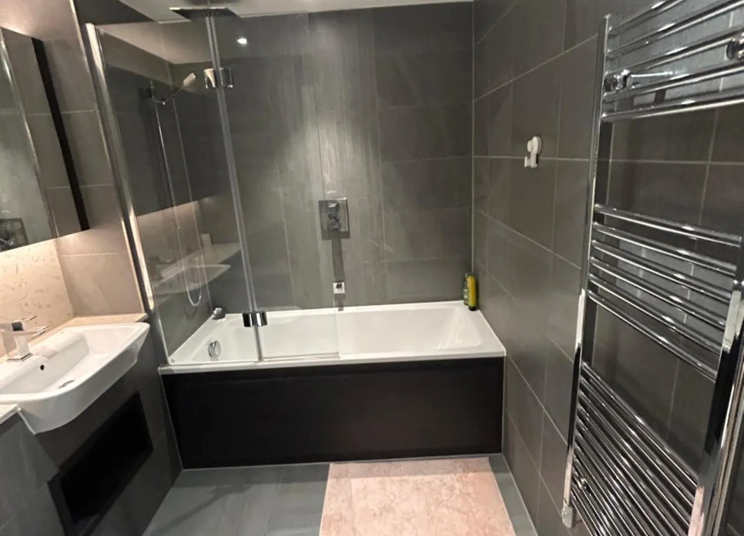 Lux 2 Bdr Apartment In Eastend Near Aldgate East Station London 0*,